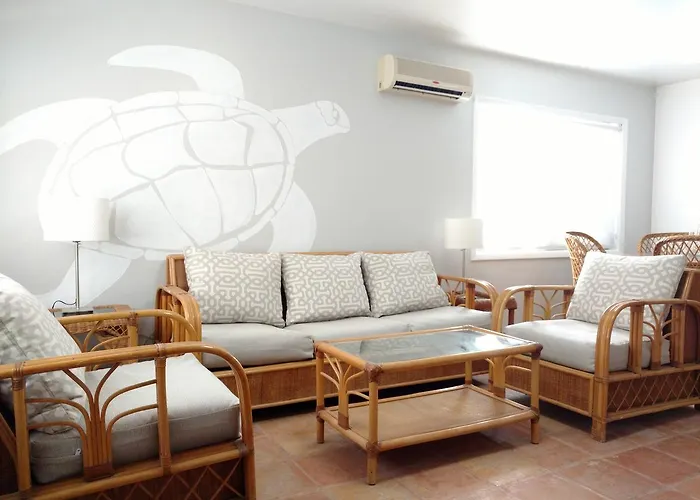 Beachfront San Pedro Lodge *