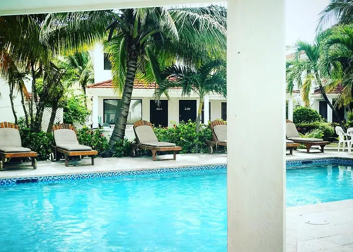 Beachfront San Pedro Lodge *