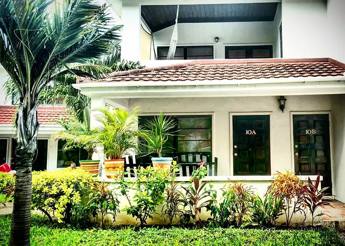 Lodge Beachfront San Pedro *